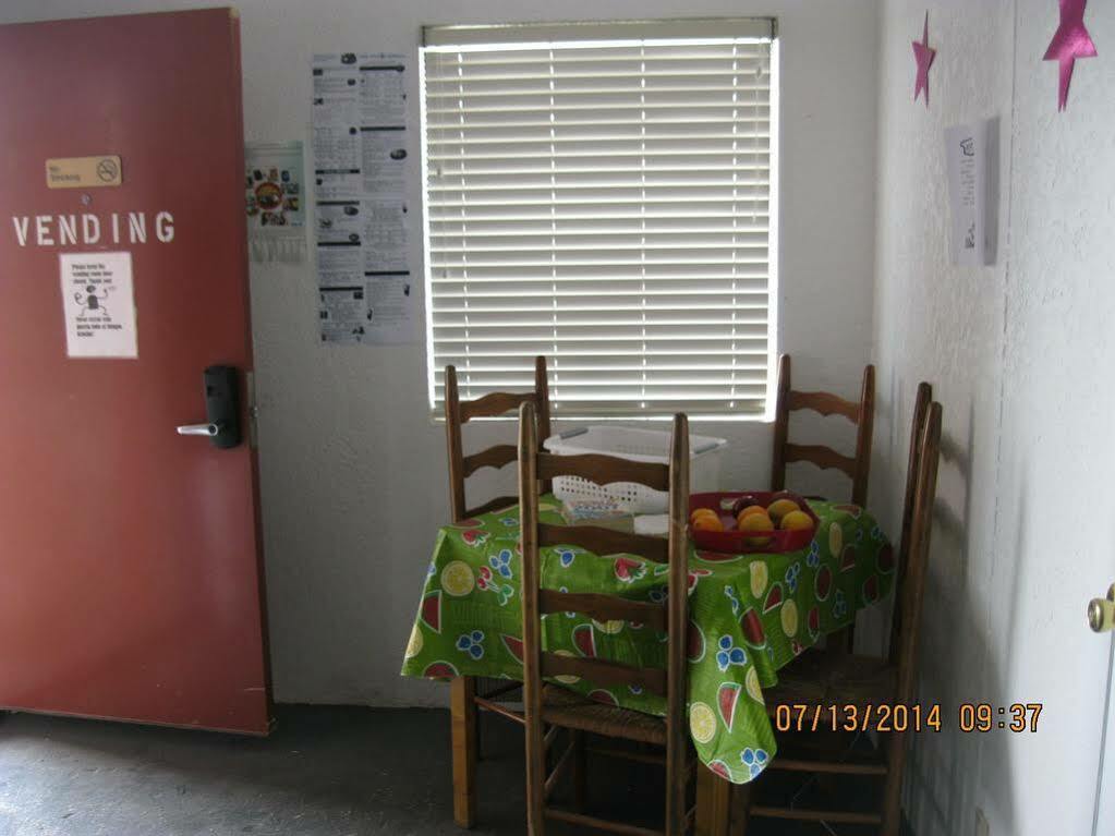 Circle S Lodge Gering Экстерьер фото